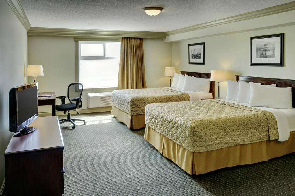 Chateau Nova Hotel Fort Mcmurray Ruang foto