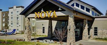 Chateau Nova Hotel Fort Mcmurray Bagian luar foto